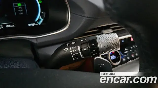 Genesis GV80 2022 — ფოტო 21/31