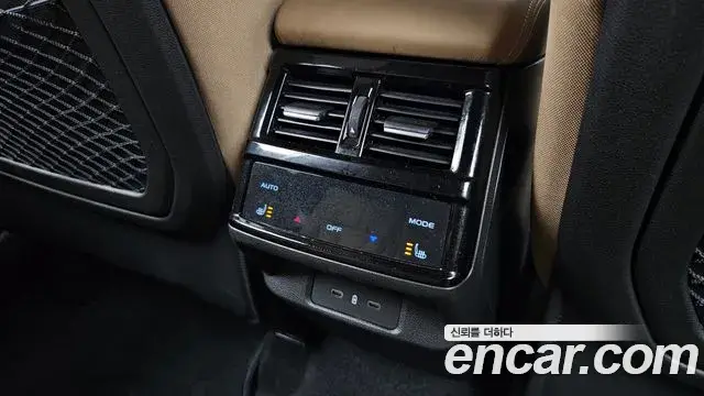 Renault Samsung Grand Koleos 2025 — Photo 13/36