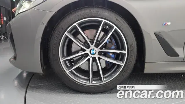 BMW 5 Series 2021 — Şəkil 13/20