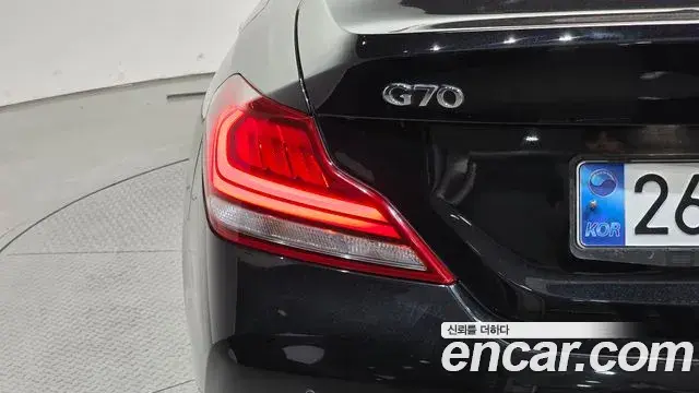 Genesis G70 2020 — Photo 4/33