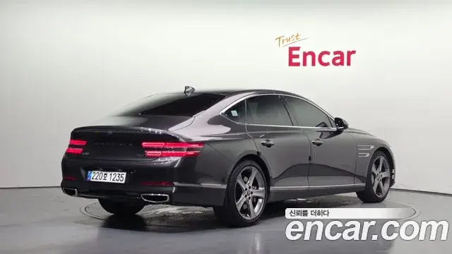 Genesis G80 2023 — Photo 16/20