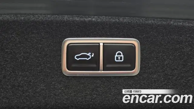 Genesis G80 2023 — Photo 1/20