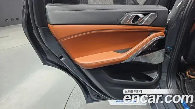 BMW X6 2022 — Şəkil 21/31