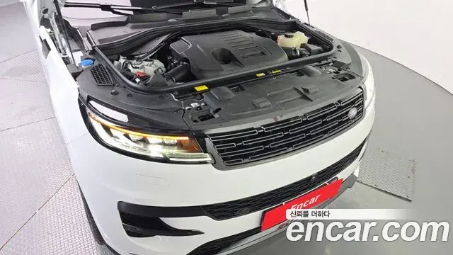 Land Rover Range Rover Sport 2025 — ფოტო 28/33
