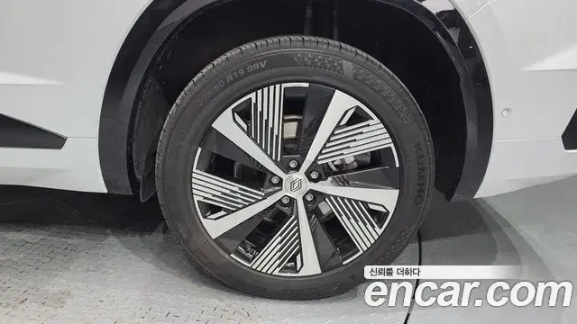 Renault Samsung Grand Koleos 2024 — Şəkil 18/35