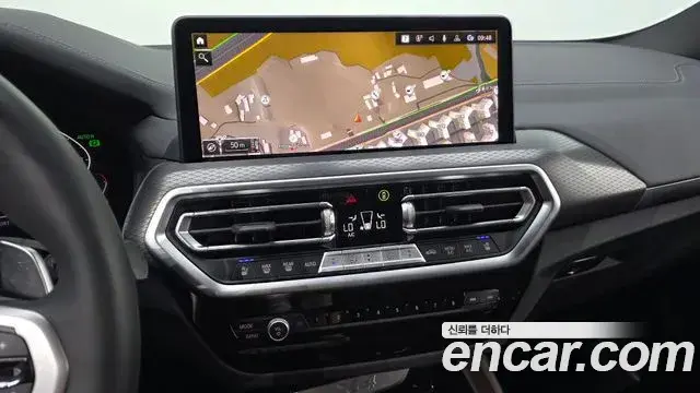 BMW X4 2025 — Photo 13/20