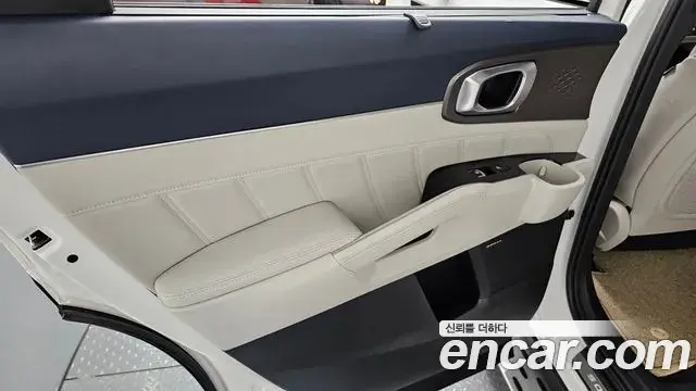 Kia Sorento 2025 — ფოტო 28/40