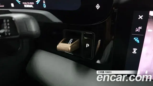 Porsche Taycan 2024 — ფოტო 25/31
