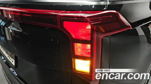 Kia Carnival 2024 — Photo 34/35