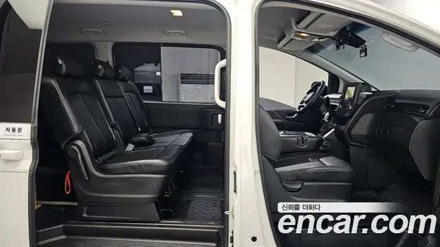 Hyundai Staria 2022 — Фото 12/20
