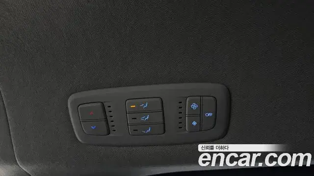 Hyundai Staria 2022 — Фото 18/20