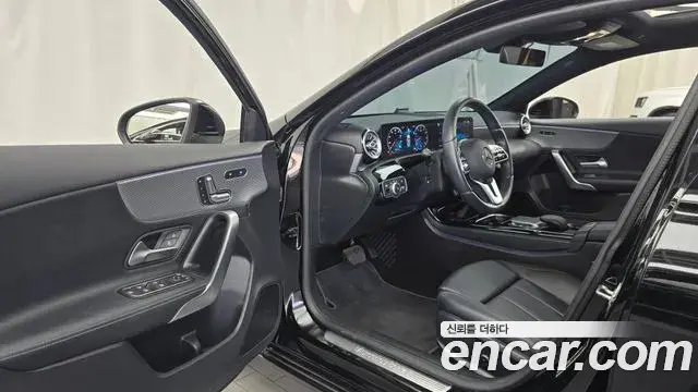 Mercedes-Benz A-Class 2021 — Фото 9/20