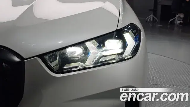 BMW X5 2023 — Photo 24/34