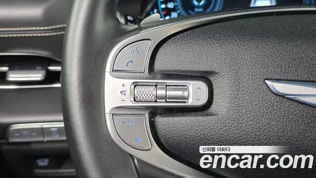 Genesis GV80 2021 — Photo 15/20