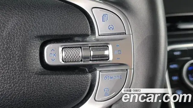 Genesis GV80 2021 — Photo 16/20