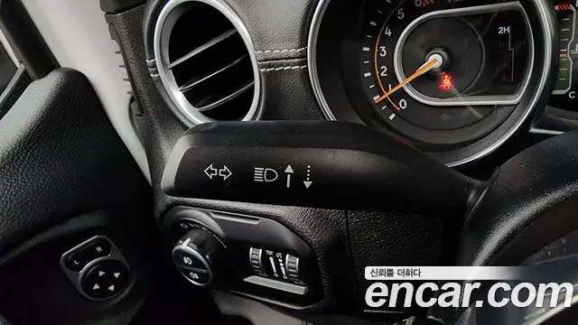 Jeep Wrangler 2020 — ფოტო 3/34
