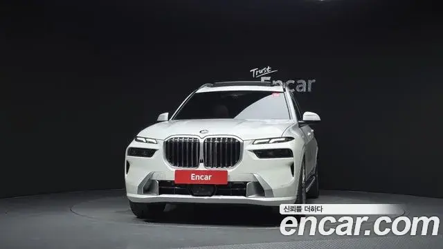 BMW X7 2025 — Фото 3/20
