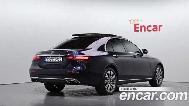 Mercedes-Benz E-Class, 2023