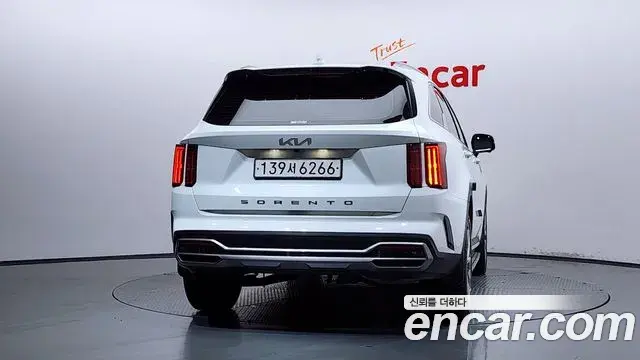 Kia Sorento 2022 — ფოტო 5/20