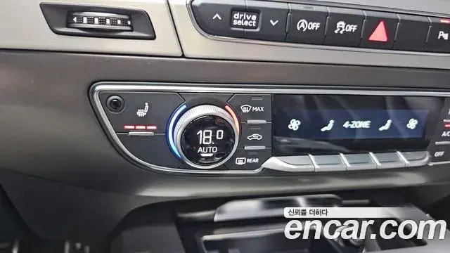 Audi Q7 2019 — Photo 30/30