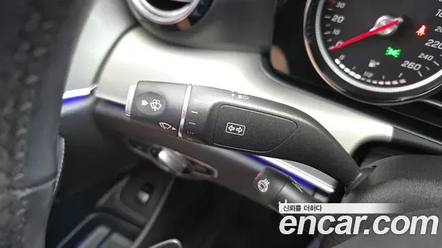 Mercedes-Benz E-Class 2018 — Фото 17/20