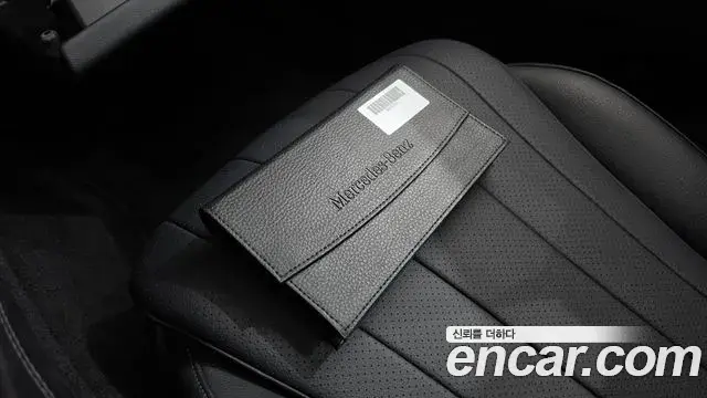 Mercedes-Benz E-Class 2024 — Фото 16/20