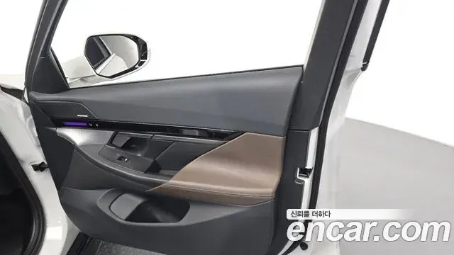 BMW 5 Series 2024 — ფოტო 11/32