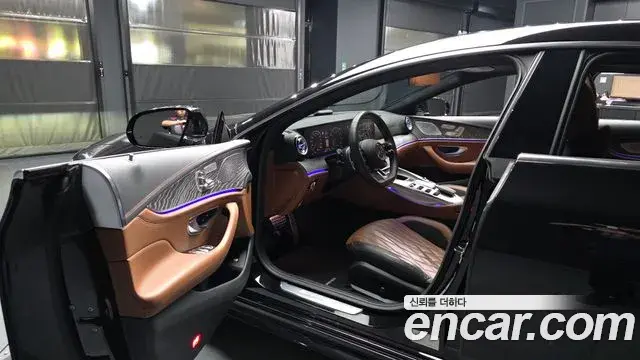 Mercedes-Benz AMG GT 2023 — ფოტო 8/35