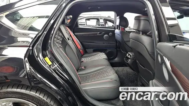 Genesis G80 2025 — Photo 9/38