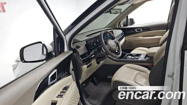 Kia Carnival 2023 — Şəkil 2/38
