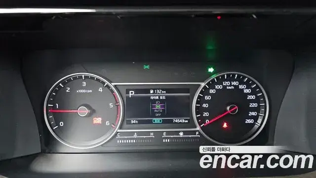 Kia Sorento 2020 — Photo 8/20