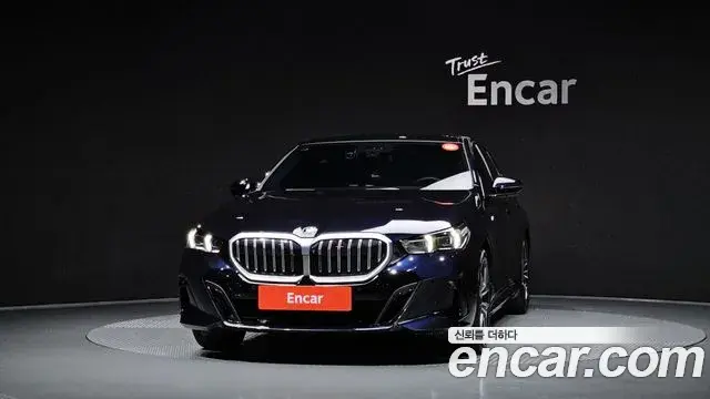 BMW 5 Series 2023 — ფოტო 3/20