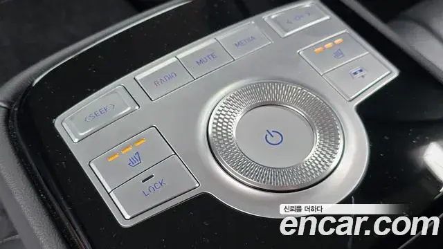 Genesis G80 2021 — ფოტო 11/33