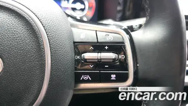 Kia Sorento 2021 — Фото 18/20