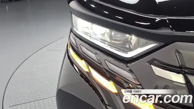 Toyota Alphard 2025 — Şəkil 15/36