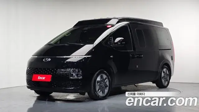 Hyundai Staria 2021 — Фото 2/20