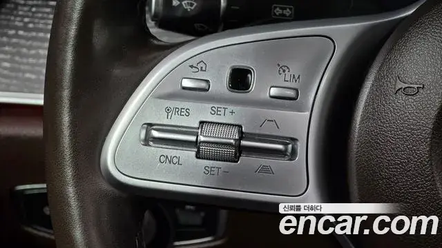 Mercedes-Benz CLS-Class 2021 — Photo 12/32