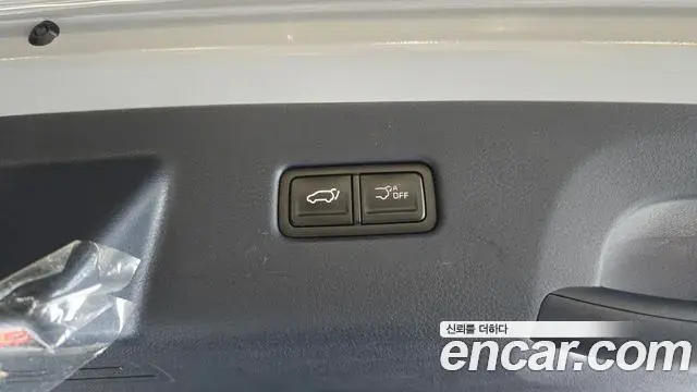 Kia Carnival 2025 — Şəkil 33/38