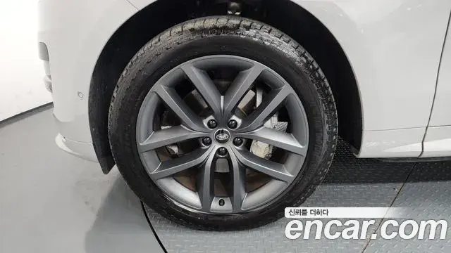 Land Rover Range Rover Sport 2025 — Photo 9/40