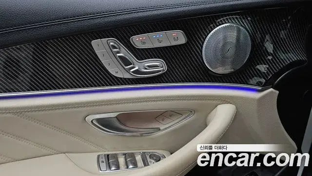 Mercedes-Benz E-Class 2019 — Photo 20/31