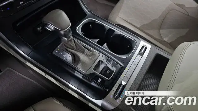 Kia Carnival 2020 — Photo 9/20