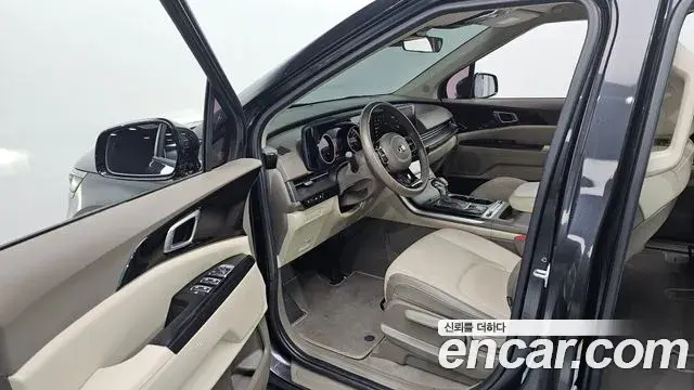 Kia Carnival 2020 — Photo 10/20