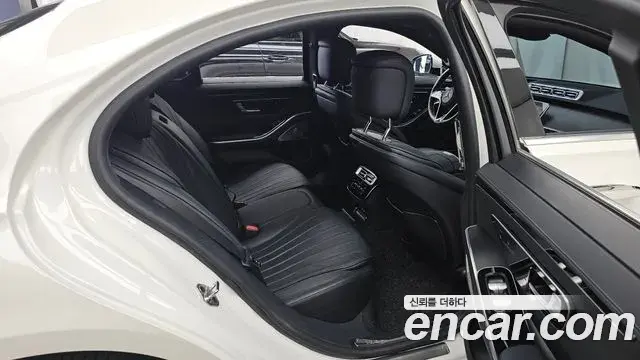 Mercedes-Benz S-Class 2022 — ფოტო 14/32