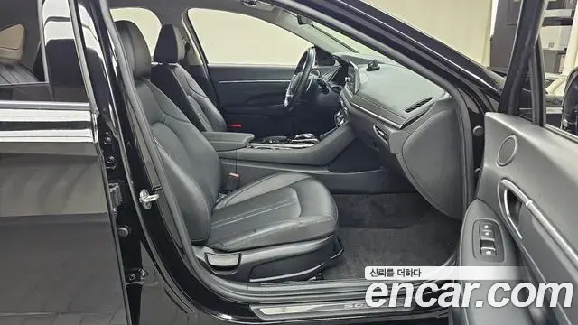 Hyundai Sonata Hybrid 2021 — ფოტო 23/31
