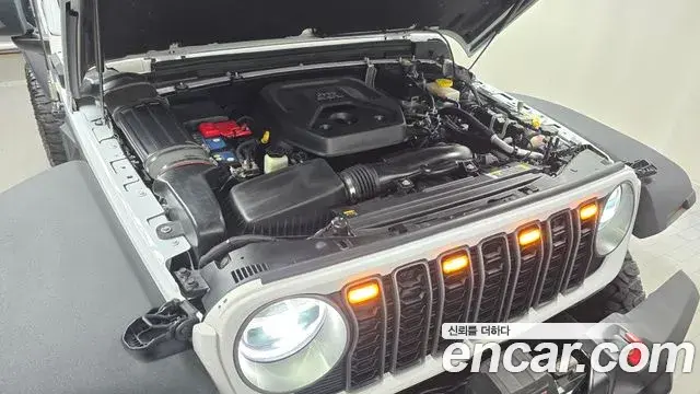 Jeep Wrangler 2021 — Photo 11/37