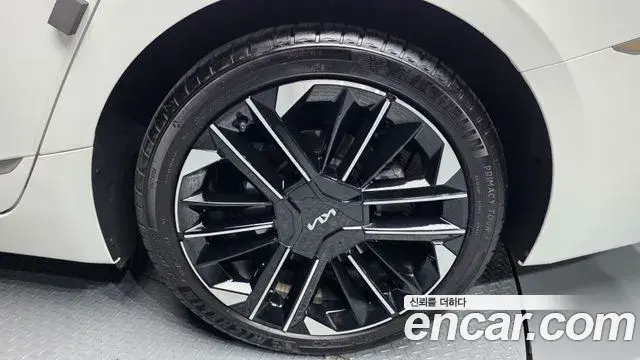Kia K8 2025 — Photo 4/40
