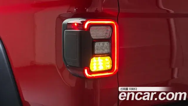Jeep Gladiator 2022 — Şəkil 9/30