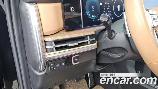 Hyundai Santa Fe 2024 — Photo 31/32