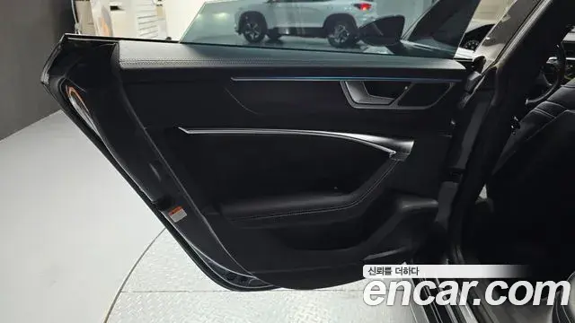 Audi A7 2020 — Şəkil 26/33