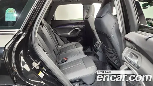 Audi Q5 2025 — Фото 11/20